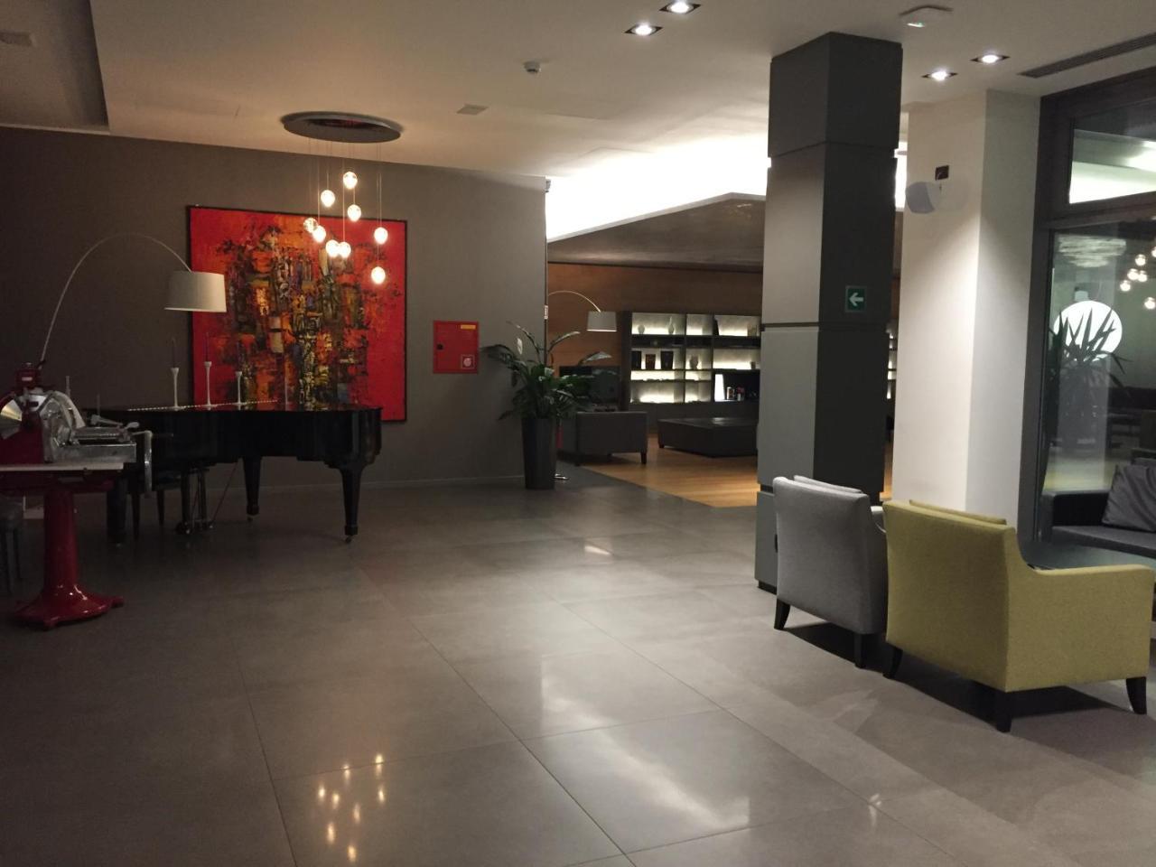 Link124 Hotel Parma Dış mekan fotoğraf