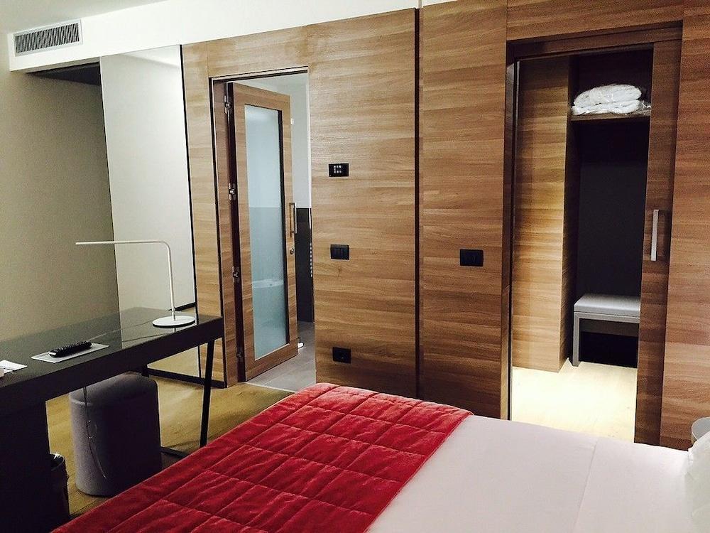 Link124 Hotel Parma Dış mekan fotoğraf